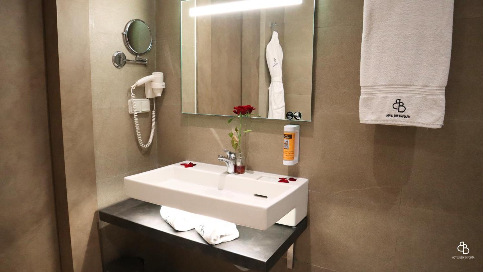 Hotel Ben Batouta - Tanger Екстериор снимка